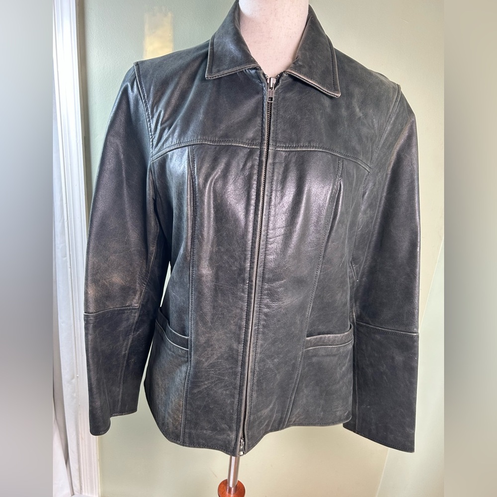 The Territory Ahead 100% leather jacket. Black size 8. Quality leather. Nice!
